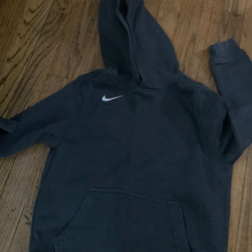 Nike gray boy hoodie size medium